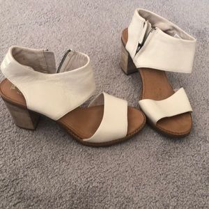 Tom heeled sandals